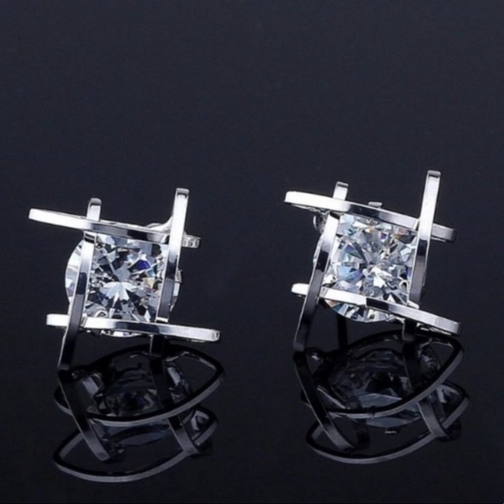 NEW Silver Solitaire Caged Diamond Stud Earrings - Picture 6 of 8